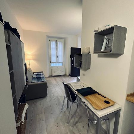 Ferienwohnung Monolocale In Pieno Centro Mailand Exterior foto