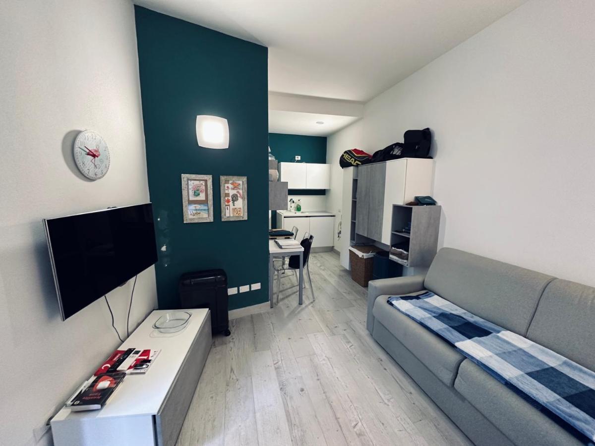 Ferienwohnung Monolocale In Pieno Centro Mailand Exterior foto